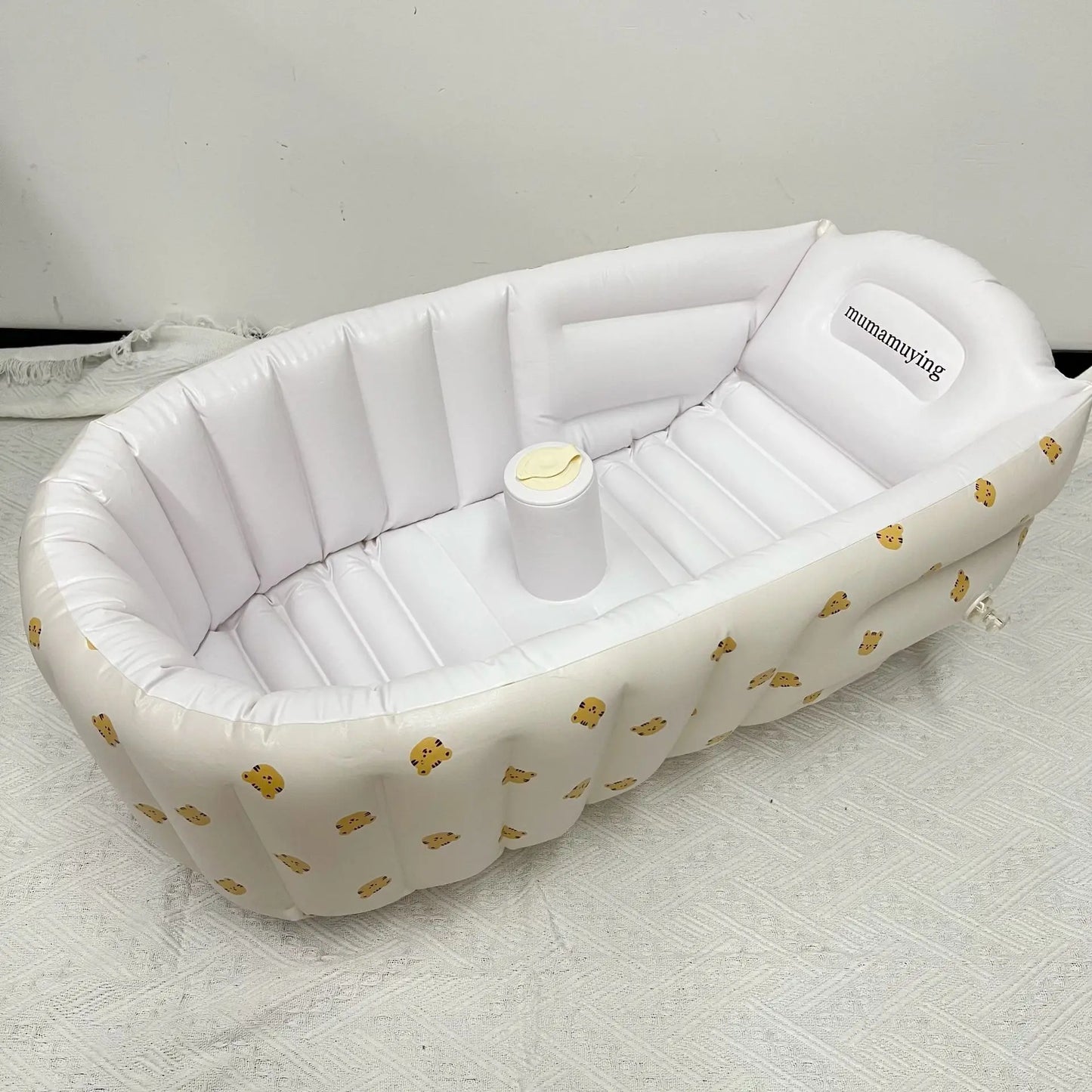 Baignoire_bebe_gonflable_motif_ours_extérieur