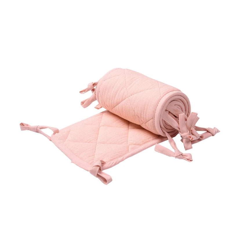 Tour-de-lit-bebe-anti-morsure-court-rose
