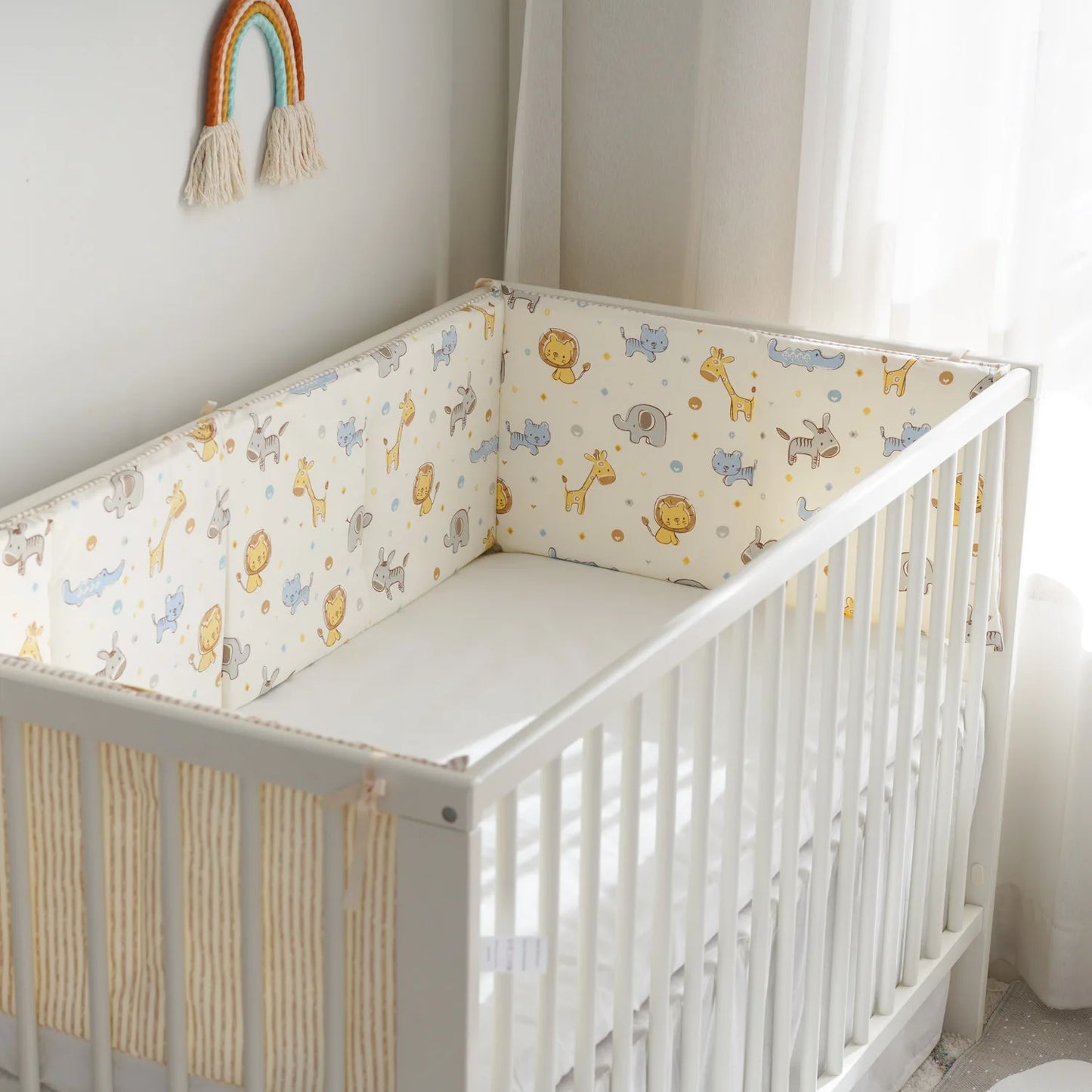 Tour-de-lit-bebe-little-bumper-giraffe