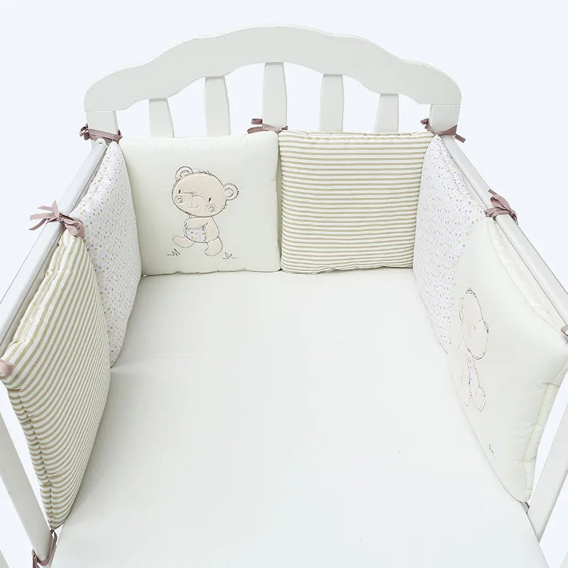 Tour_de_lit_bebe_Friendly_Bear