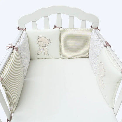 Tour_de_lit_bebe_Friendly_Bear_blanc