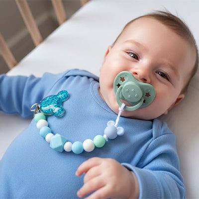 attache tetine bleu ciel