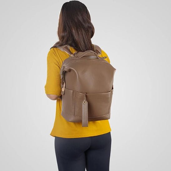 sac a langer marron au dos